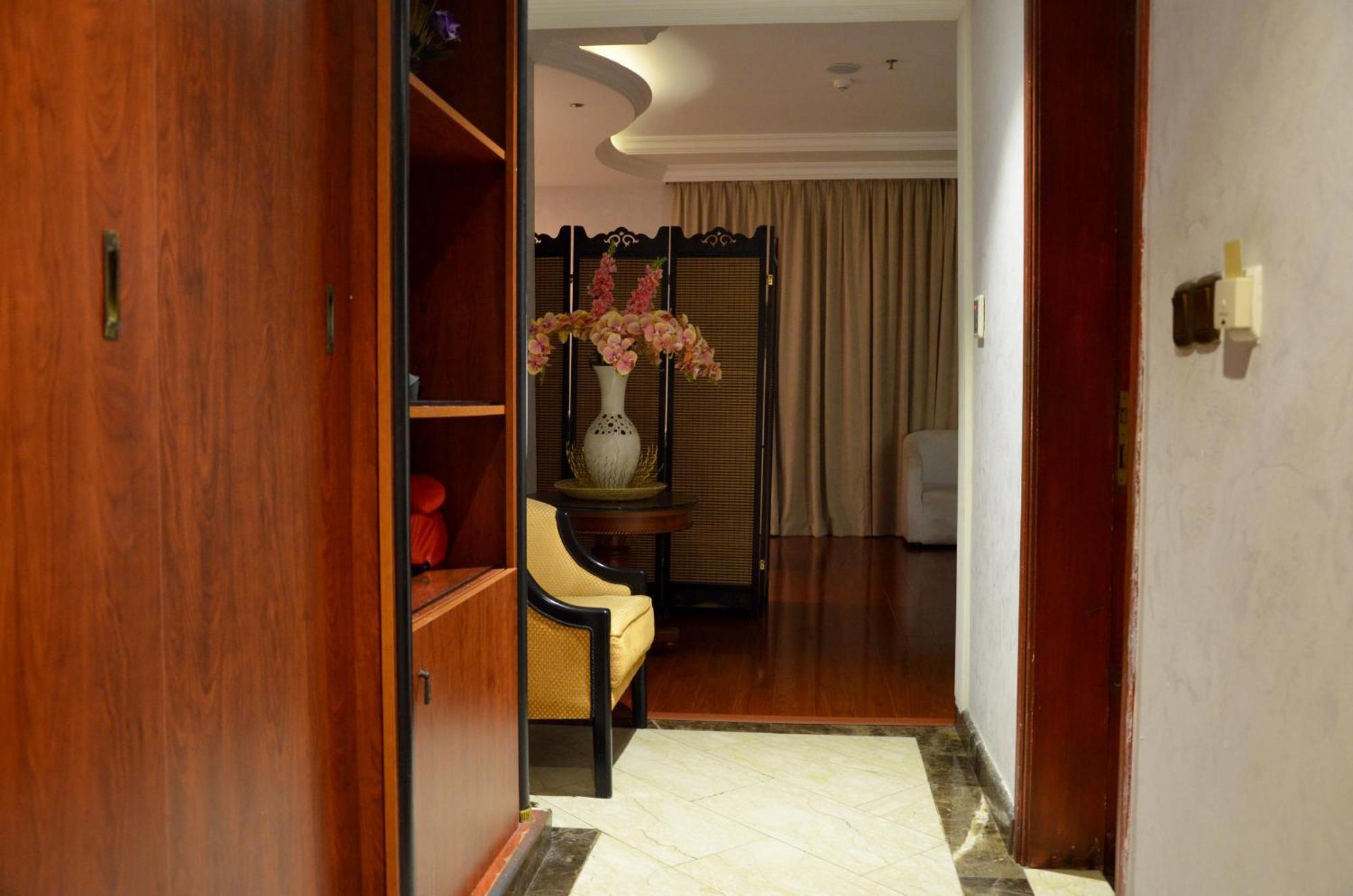 Al Jubail Crown Tower Hotel מראה חיצוני תמונה