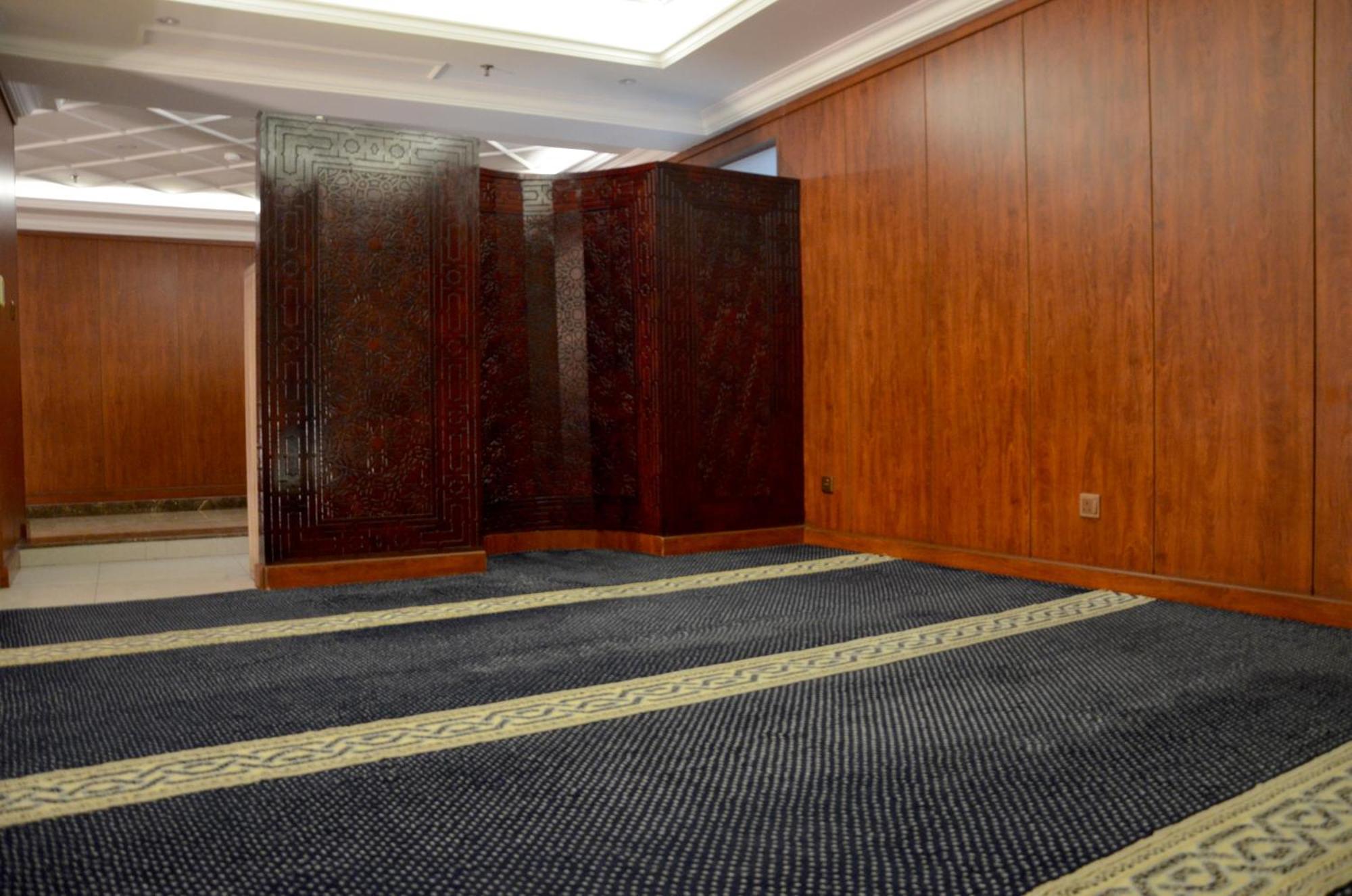 Al Jubail Crown Tower Hotel מראה חיצוני תמונה