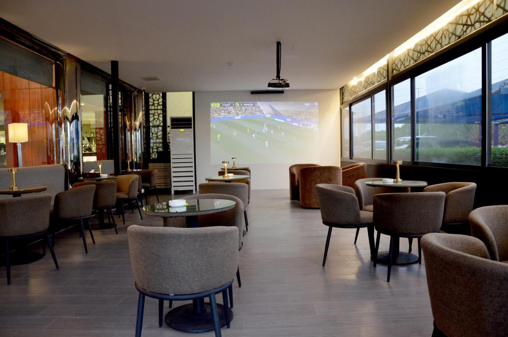 Al Jubail Crown Tower Hotel מראה חיצוני תמונה